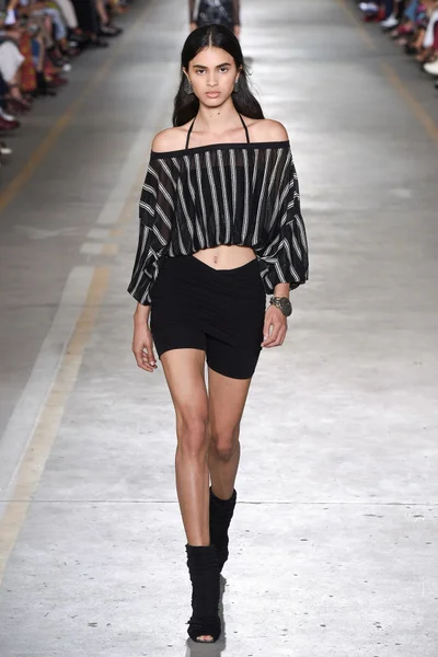 Look 12